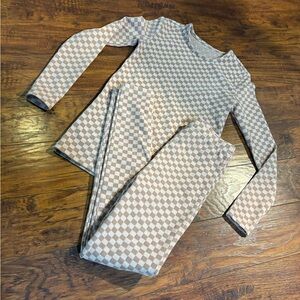 Oona kids girls size 14 checkered outfit